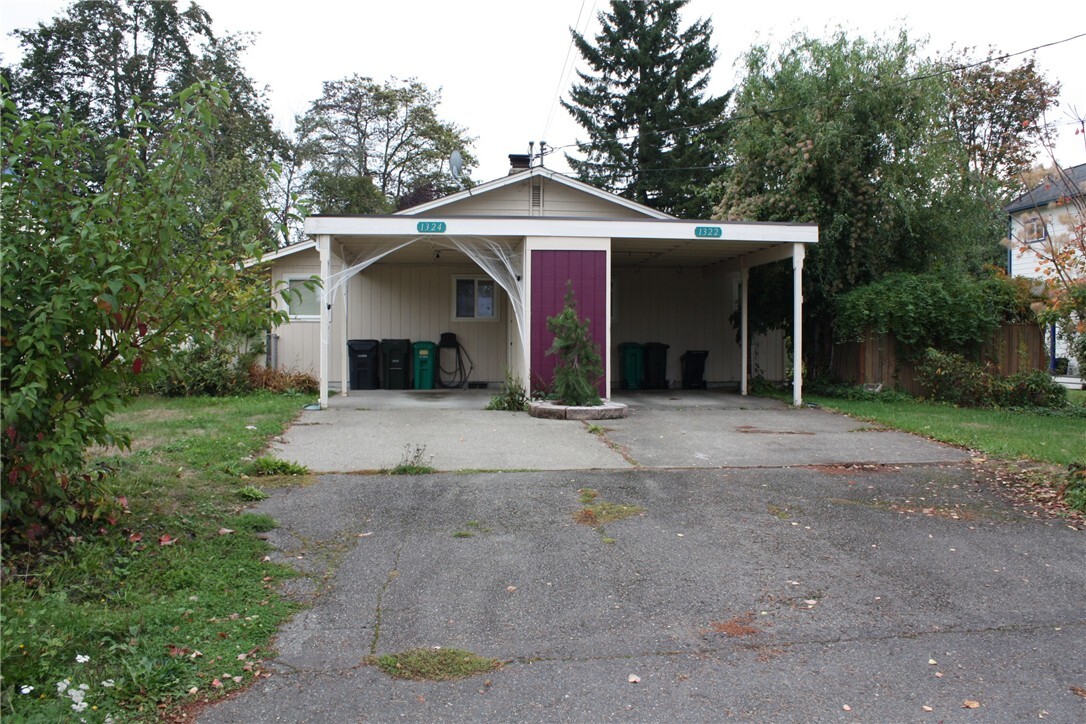 Property Photo:  1322 Central St NE  WA 98501 
