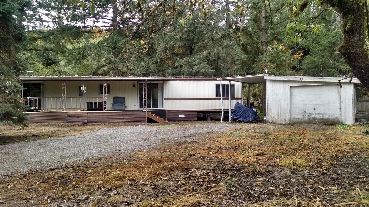 Property Photo:  21811 SE 251st Place  WA 98038 