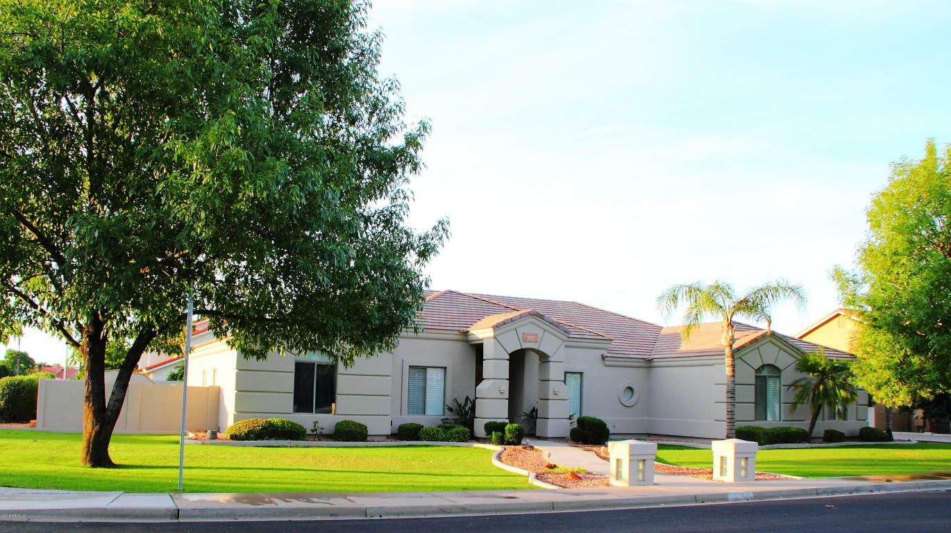 Property Photo:  4061 E Hope Street  AZ 85205 