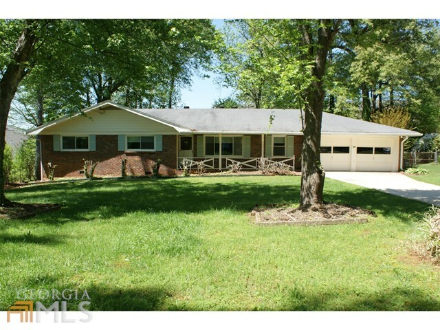 Property Photo: 3890 Russell St GA 30082