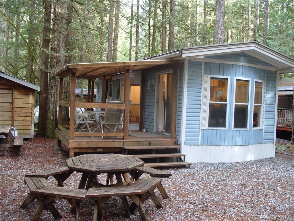 Property Photo: 302 Schinn Canyon Cir WA 98266