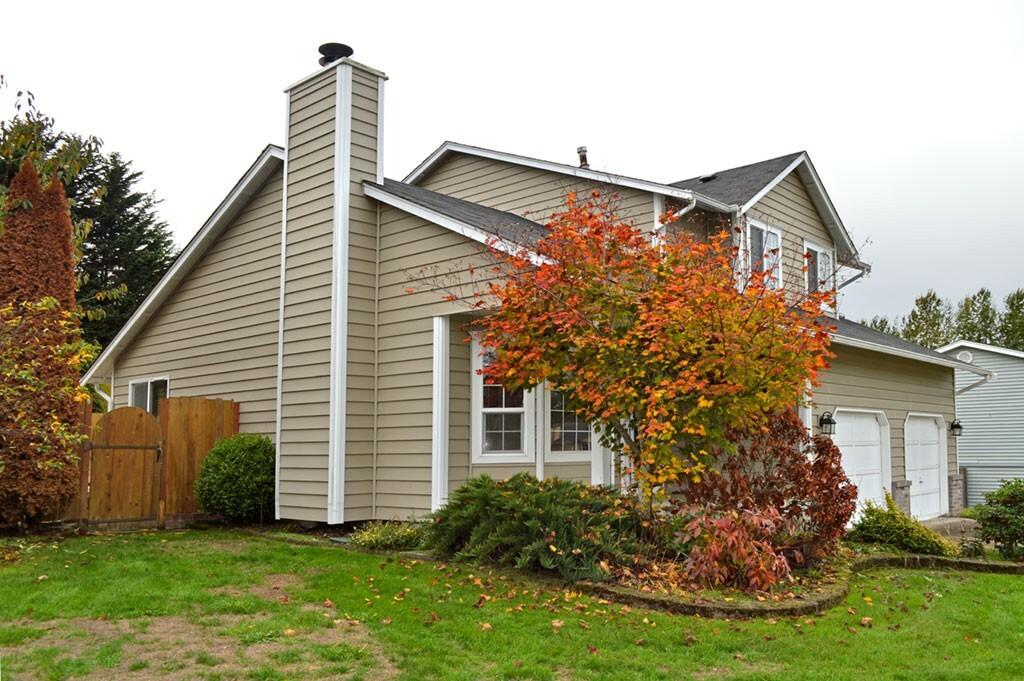 Property Photo:  12016 142nd St Ct E  WA 98374 