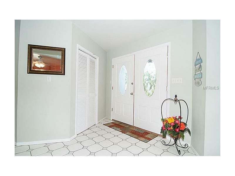 Property Photo:  5217 Shadow Lawn Drive  FL 34242 