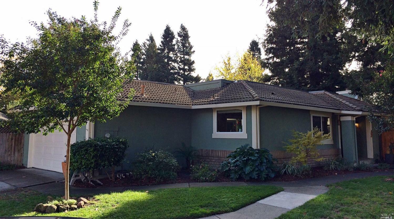 Property Photo:  121 Miller Court  CA 94954 