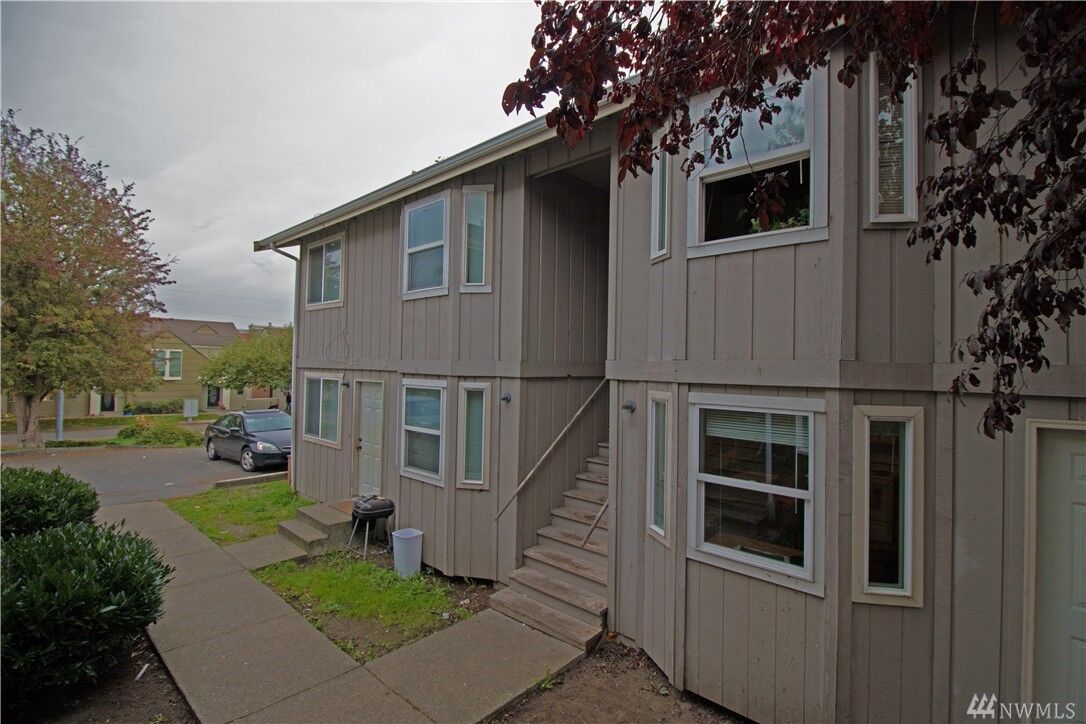 Property Photo:  2406 S I St  WA 98405 