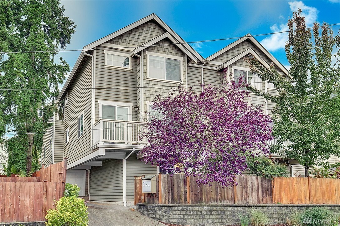 Property Photo:  8511 Stone Ave N  WA 98103 