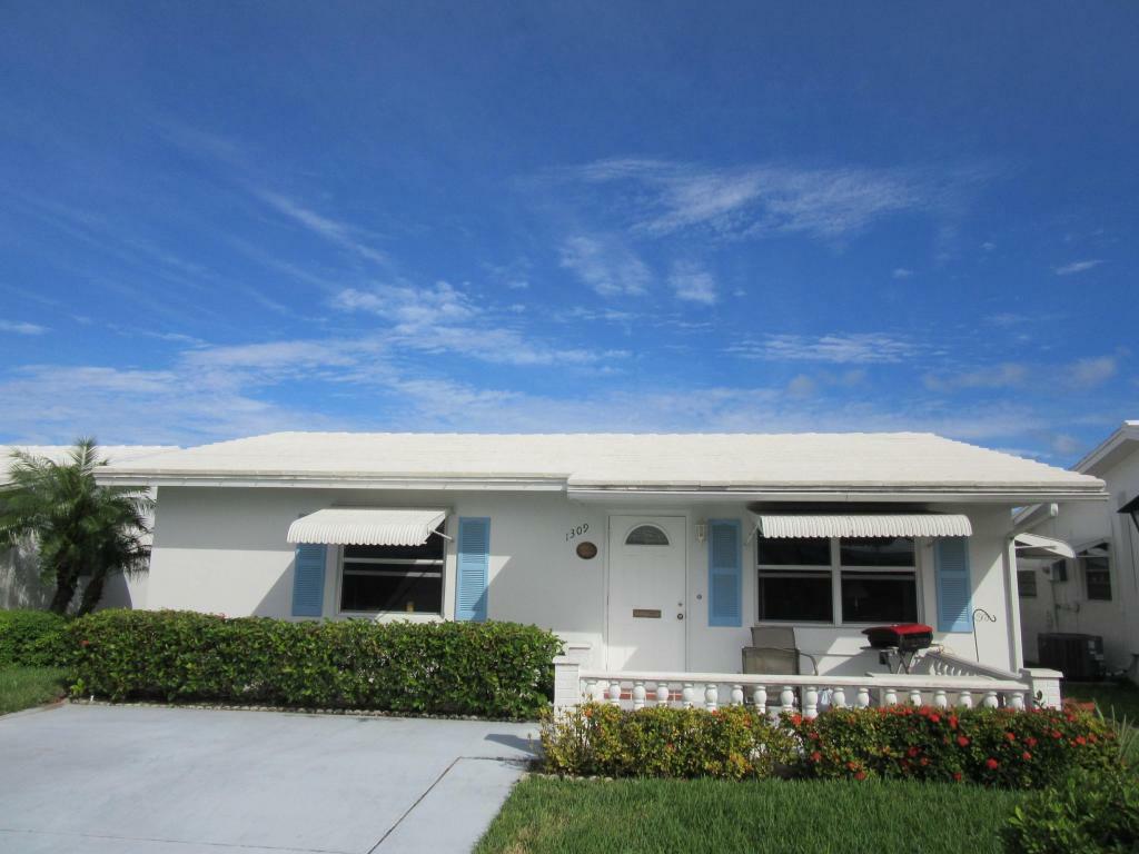 Property Photo:  1309 SW 24th Street  FL 33426 