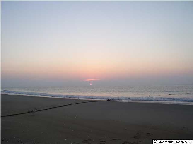 Property Photo:  91 Pennsylvania Avenue  NJ 07756 