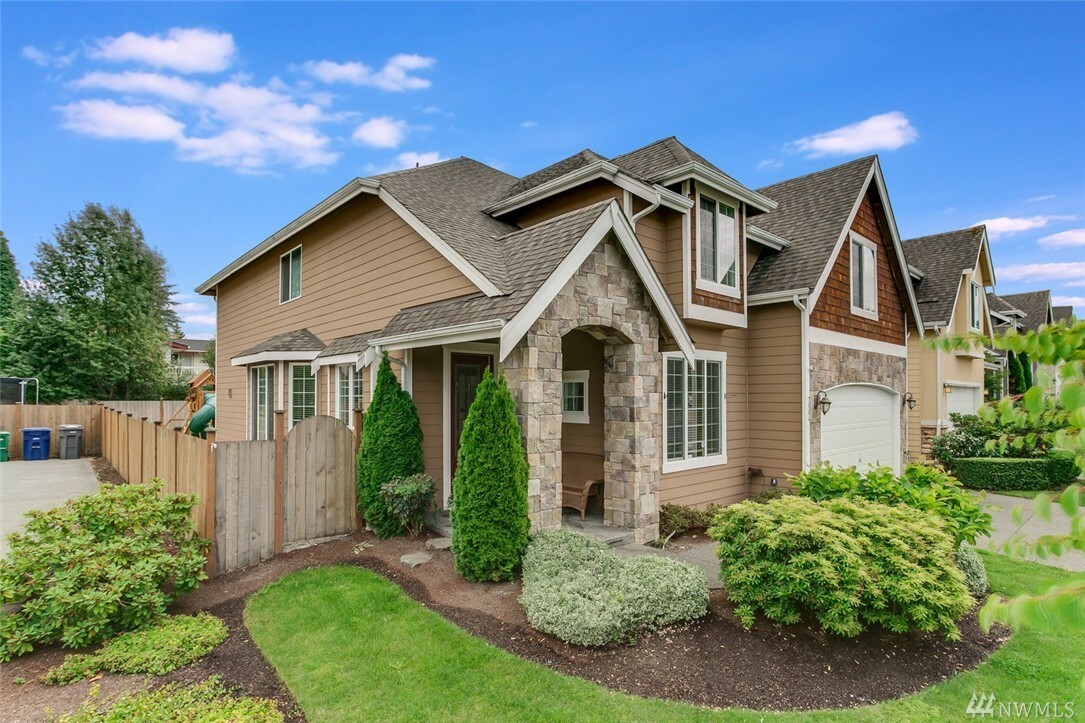 Property Photo: 2504 Camas Ave NE WA 98056