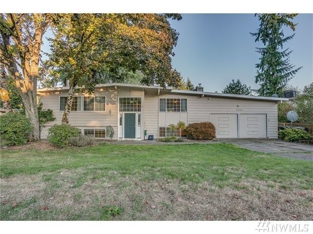 Property Photo:  1244 170th Ave NE  WA 98008 
