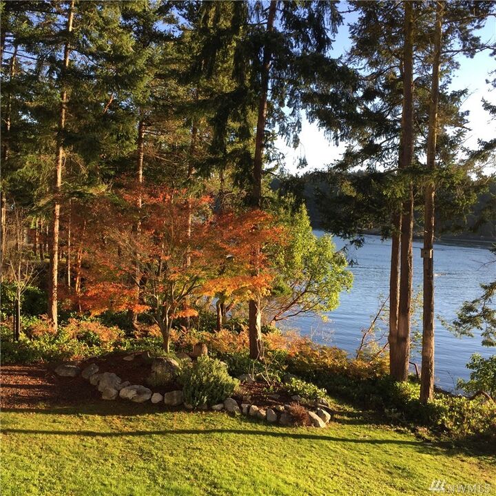 Property Photo:  214 Pinedrona Lane  WA 98250 