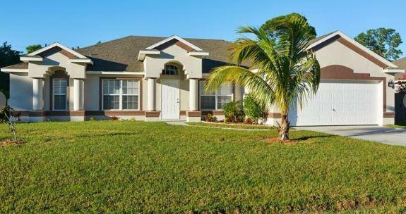 Property Photo:  261 NE Granduer Av Avenue  FL 34953 