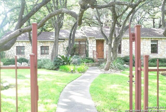 Property Photo: 120 Sunflower Ln TX 78213