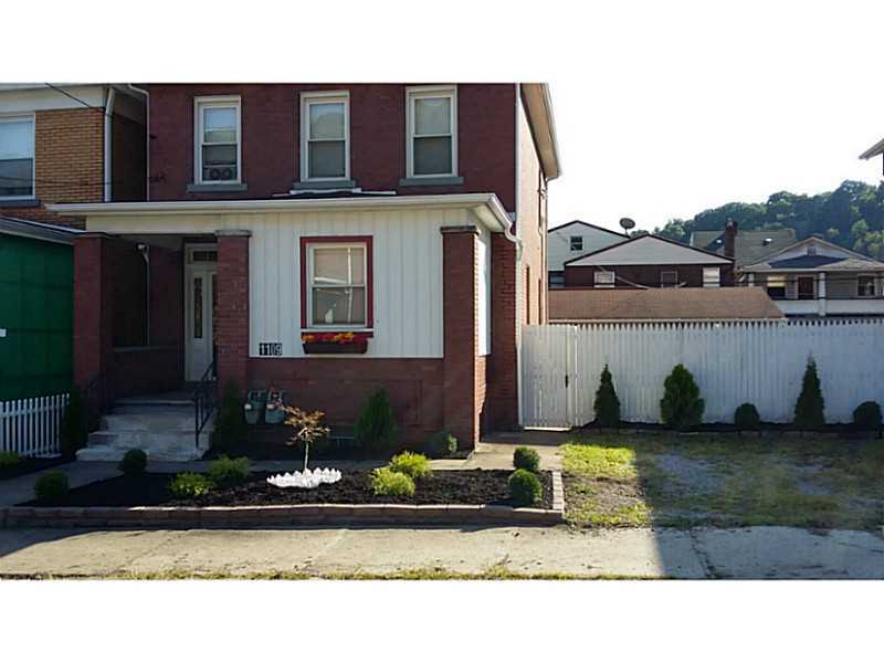 Property Photo:  1109 Woodward Avenue  PA 15136 