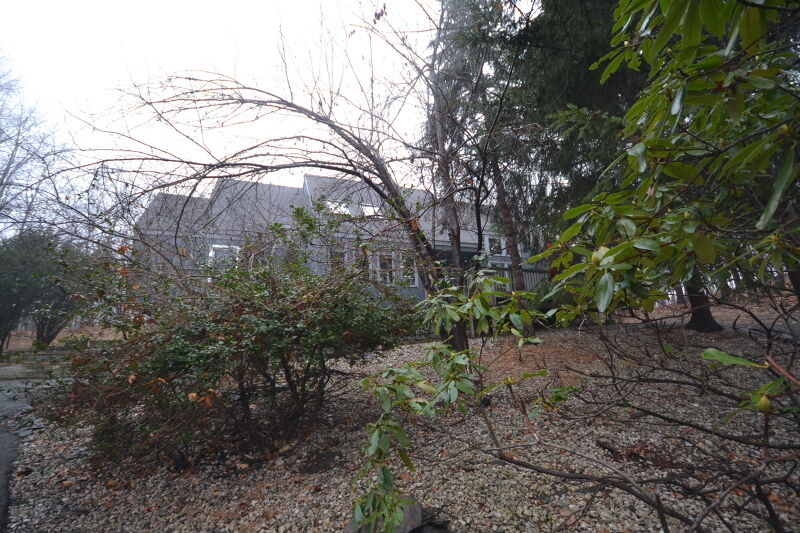 Property Photo:  6 Overlook Ct  NJ 07860 