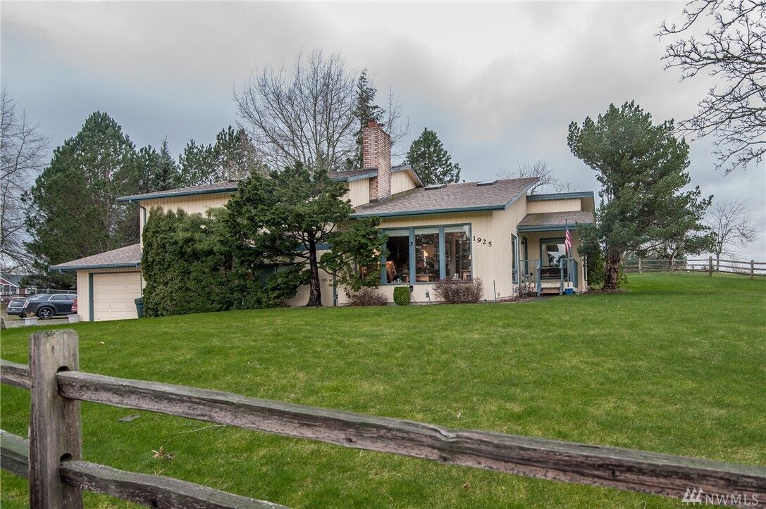 Property Photo:  1925 E Smith Road  WA 98226 