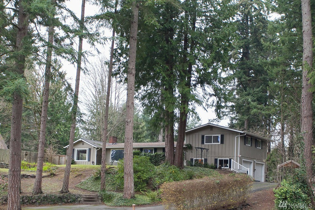 Property Photo:  118 Rhododendron Dr NW  WA 98335 