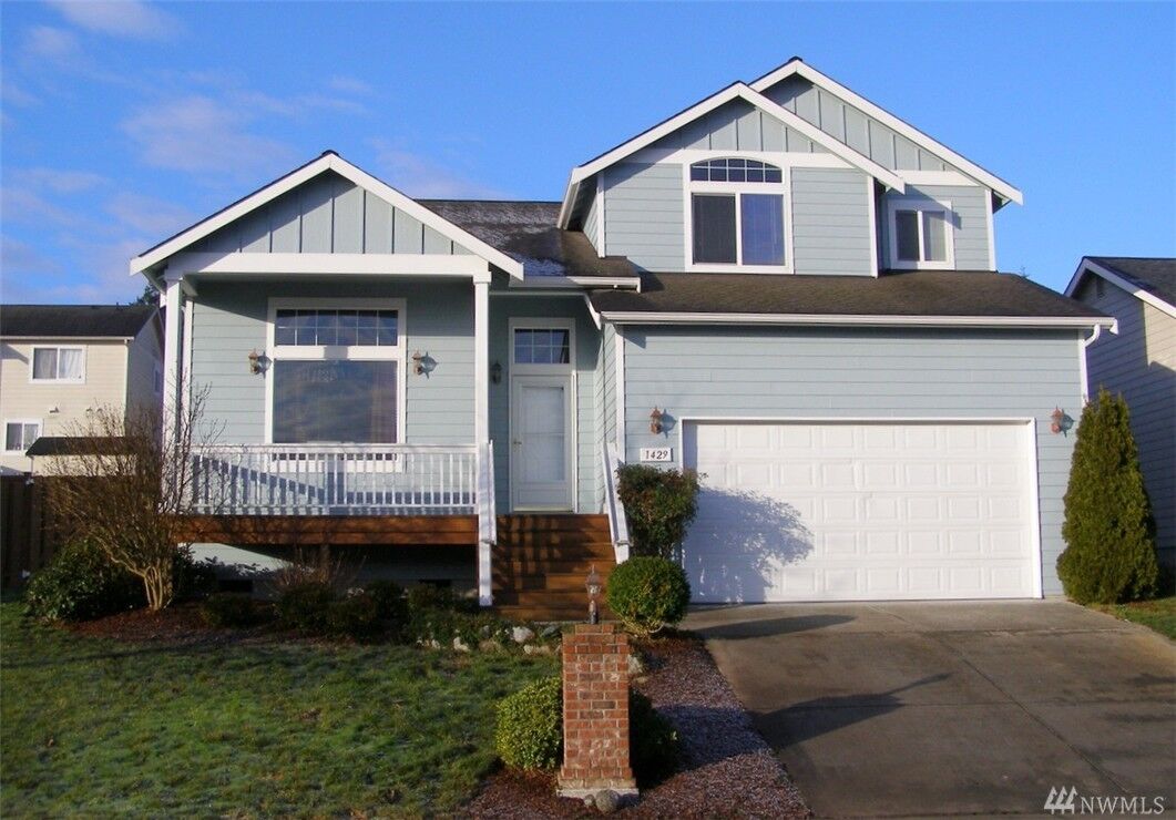 Property Photo: 1429 NW Camellia Loop WA 98277