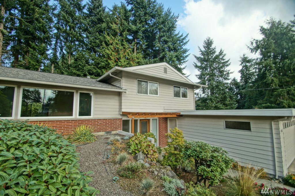 Property Photo: 16512 NE 1st St WA 98008