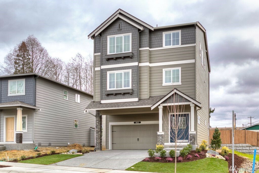 Property Photo:  1922 98th Ave SE 2  WA 98258 