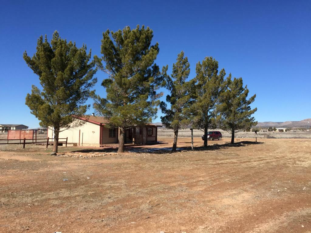 Property Photo:  25360 N High Desert Road  AZ 86334 