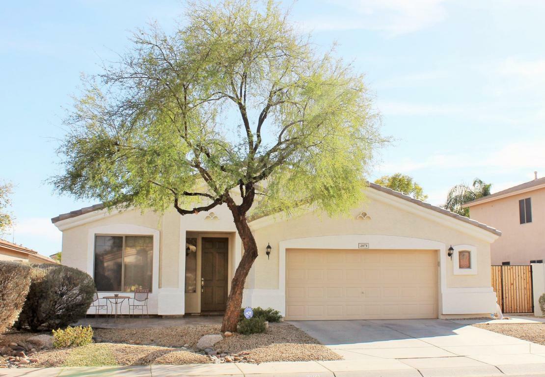 Property Photo:  2071 E Runaway Bay Place  AZ 85249 