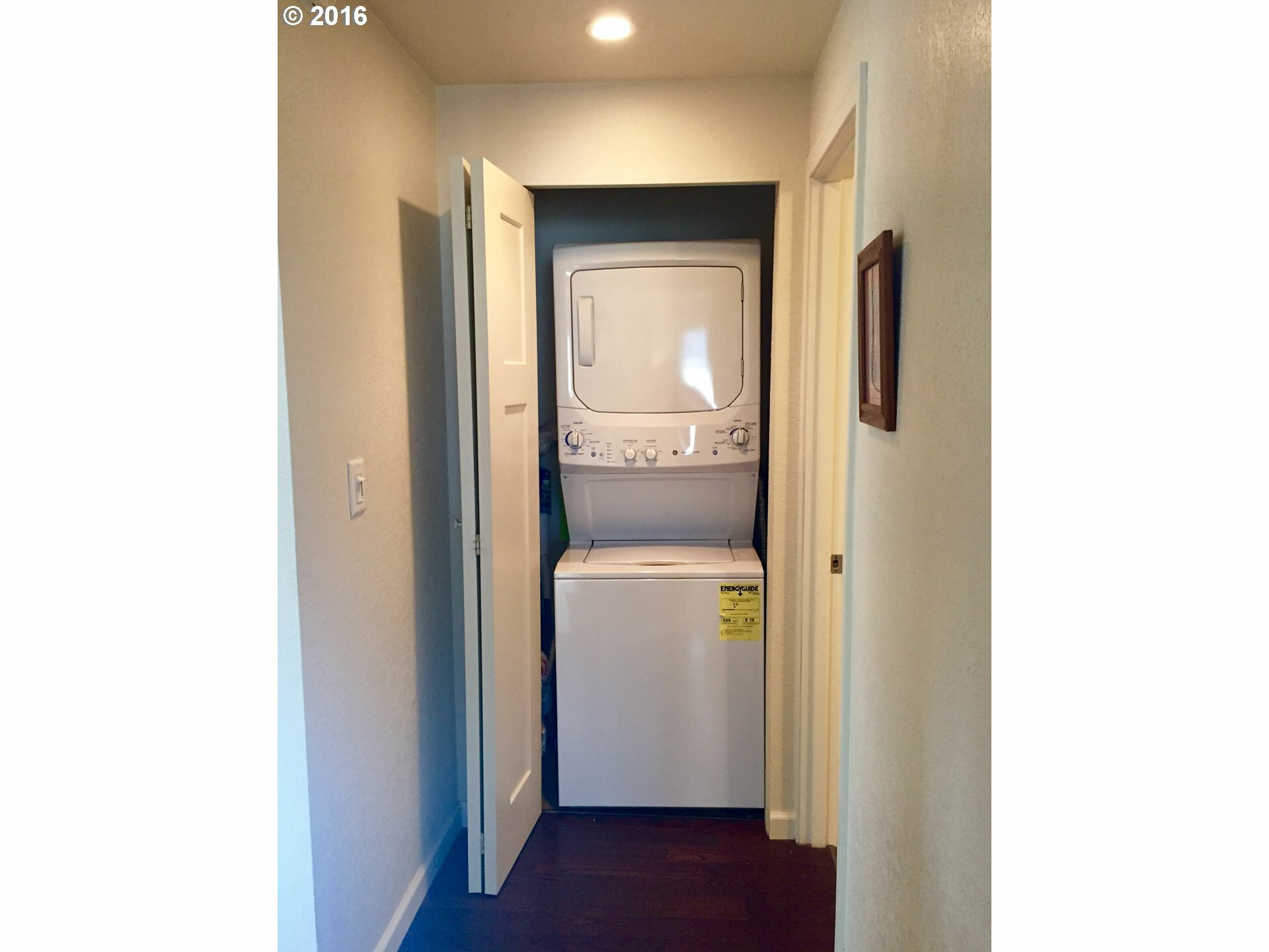 Property Photo:  485 E 33rd Ave  OR 97405 
