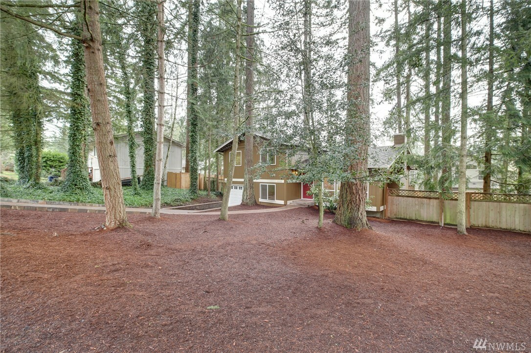 Property Photo:  21231 NE 10th Place  WA 98074 