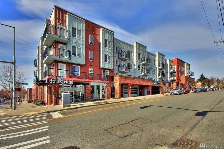 424 N 85th St 403  Seattle WA 98103 photo