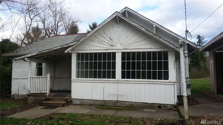 Property Photo:  10518 Mill Rd SE  WA 98597 