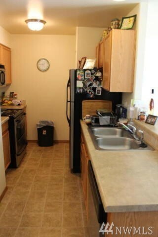 Property Photo: 1622 Stella Ave 1 WA 98801