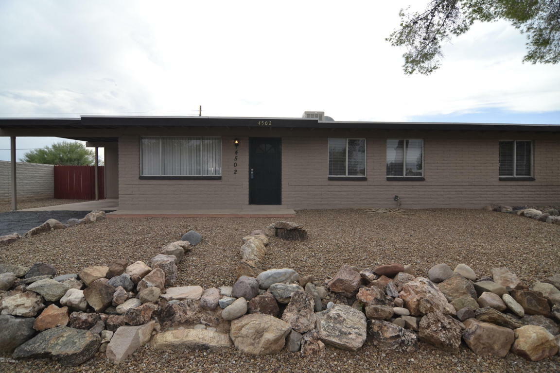 Property Photo:  4502 S Dogwood Avenue  AZ 85730 