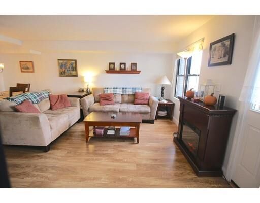 Property Photo:  33 Maplewood Ave 12  MA 01930 