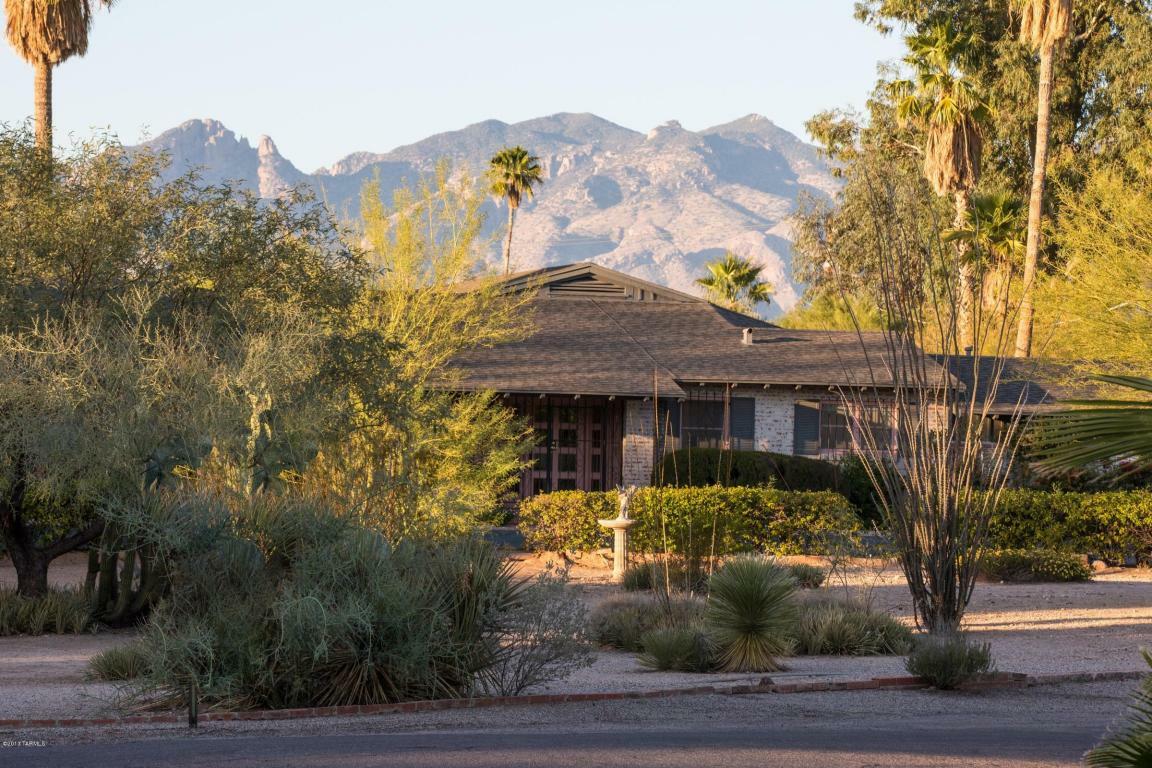 Property Photo: 5 E Calle Claravista AZ 85716