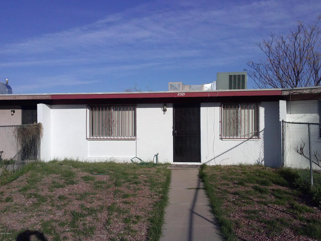 Property Photo:  2515 E Parkside Drive  AZ 85706 
