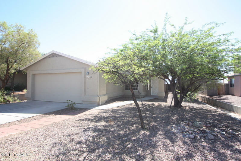 Property Photo:  4537 S Fenwick Drive  AZ 85730 