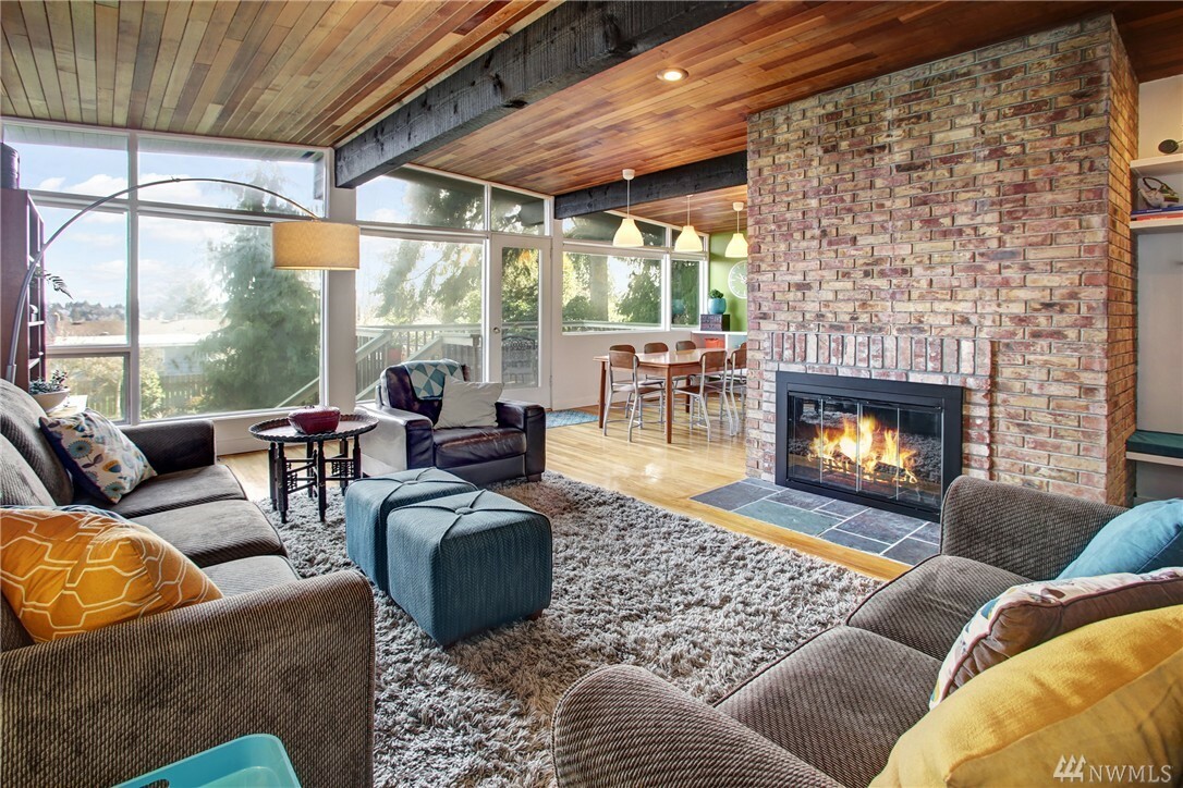 Property Photo: 9722 12th Avenue NW WA 98117