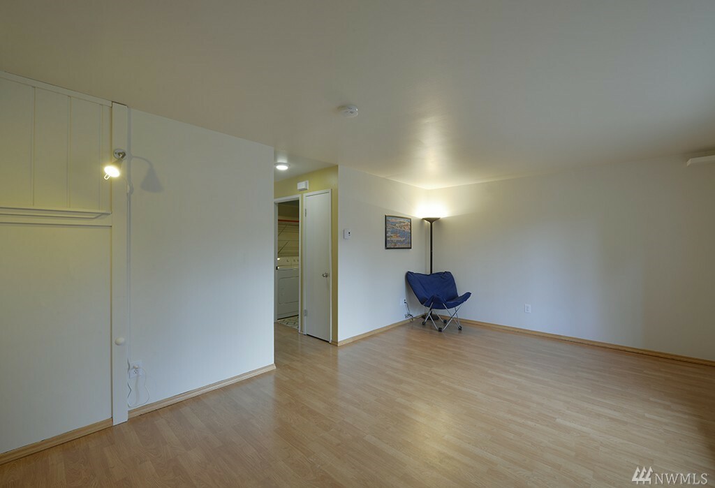 Property Photo: 5914 123rd Ave SE WA 98006