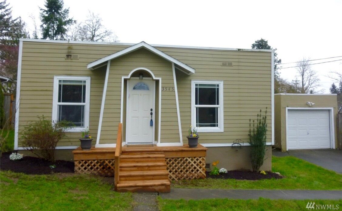 Property Photo: 3545 SW 97th St WA 98126