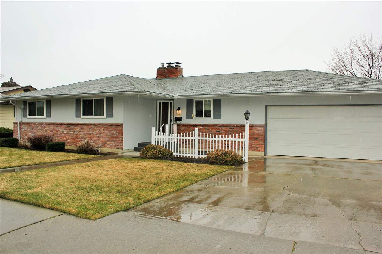 Property Photo: 5811 N Sutherlin St WA 99205