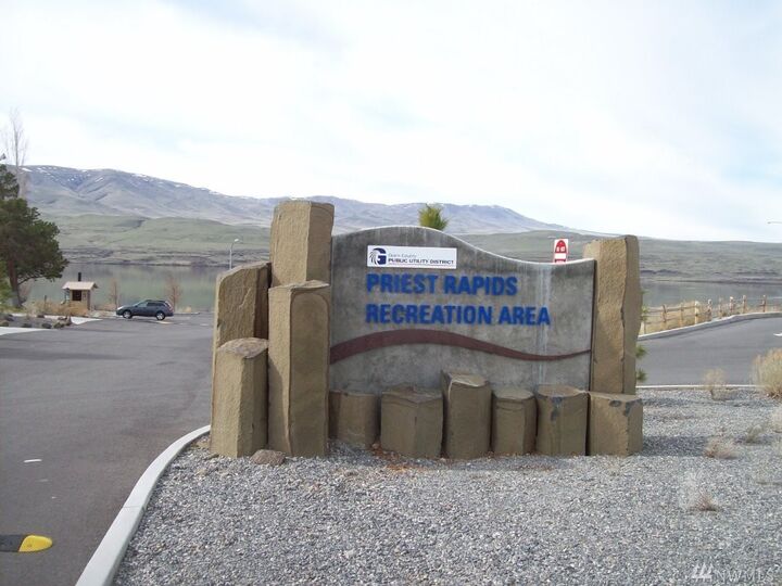 Property Photo: 215 Atterberry Drive WA 99349