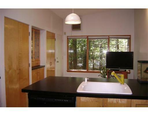 Property Photo:  4 Grimes Rd  MA 02421 