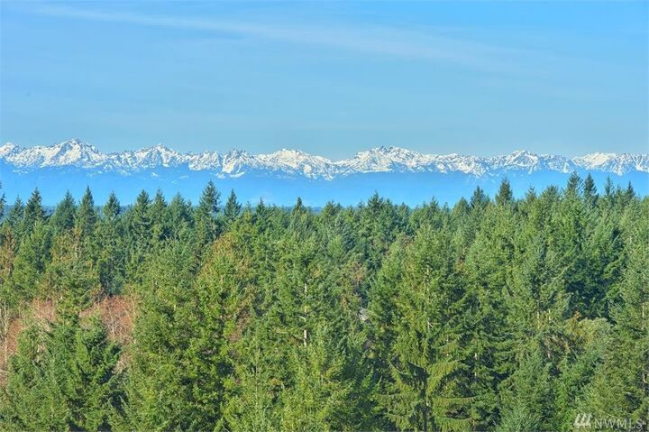 Property Photo:  4612 N Foxglove Dr NW  WA 98332 