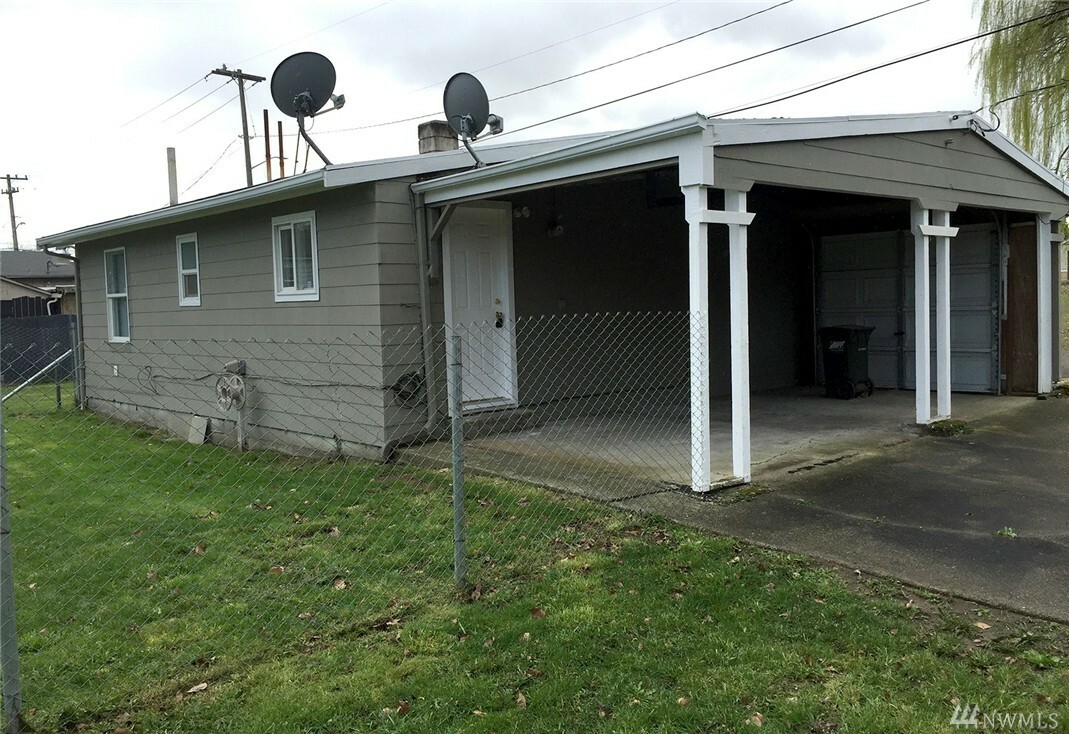 Property Photo: 3230 S 146th Street WA 98168