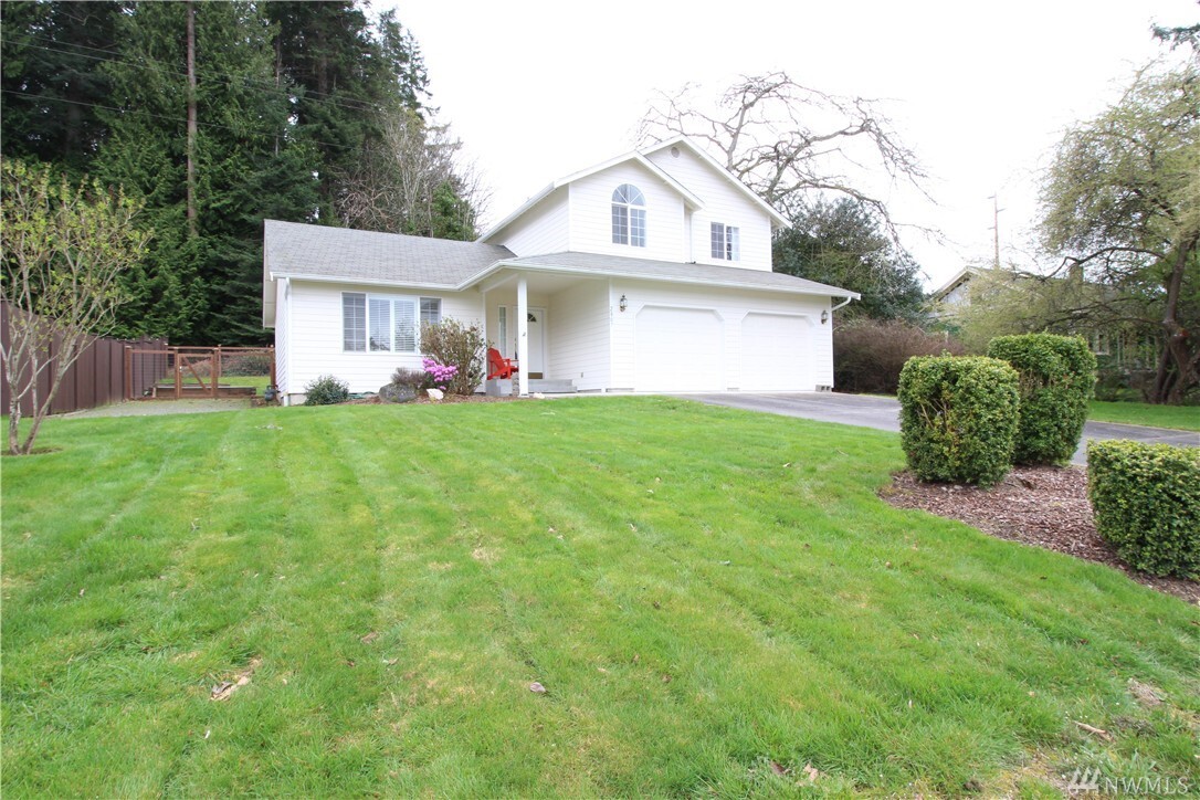 Property Photo: 2807 W 2nd St WA 98221