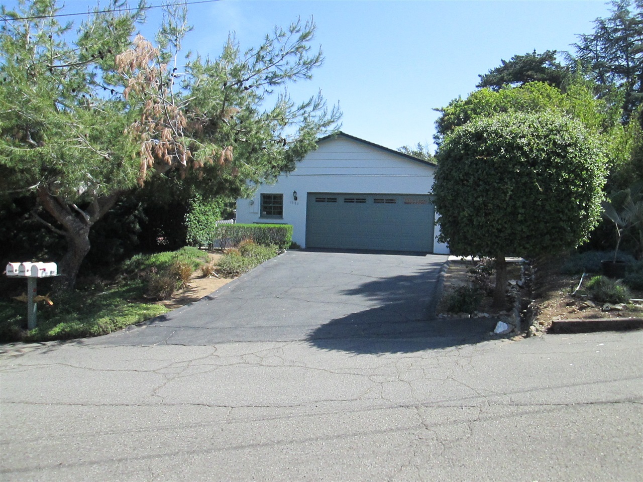 Property Photo: 1101 Eucalyptus CA 92084