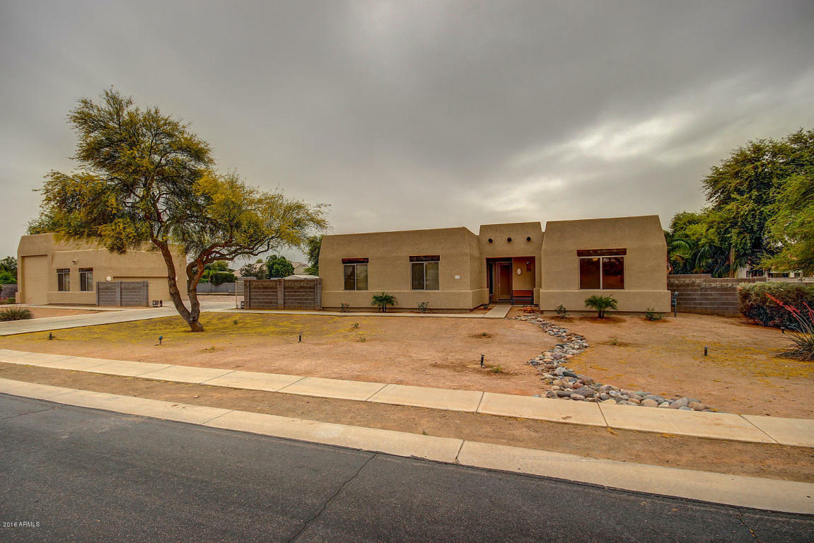 Property Photo:  849 E Kael Street  AZ 85203 