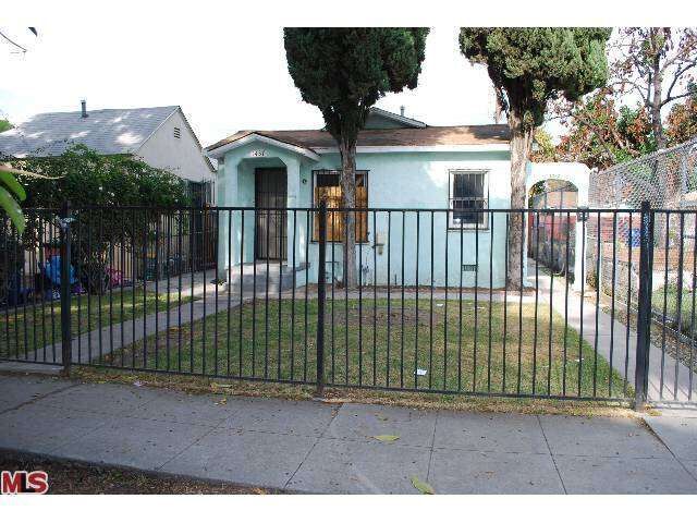 Property Photo: 1437 W 59th St CA 90047