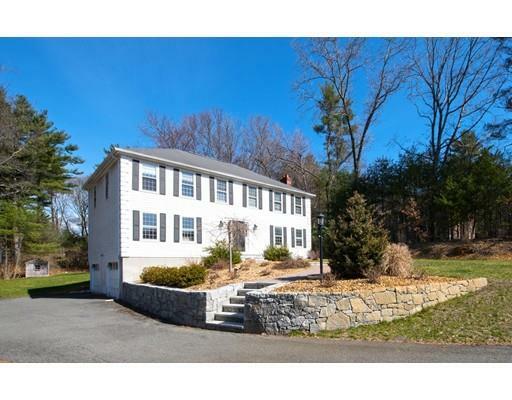 Property Photo:  81 Paddock Ln  MA 01845 