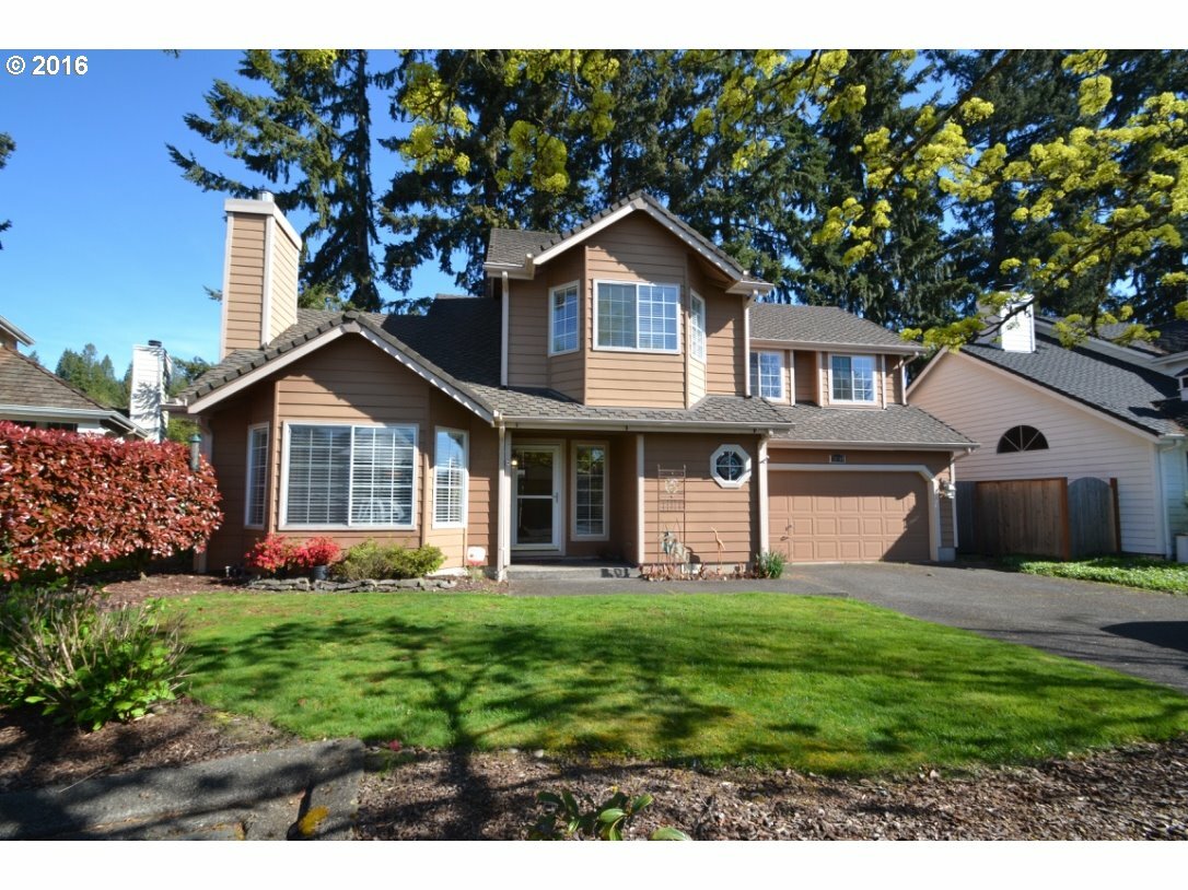 Property Photo:  13700 SE 35th St  WA 98683 